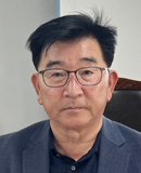 위원 최춘동 사진